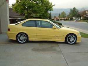 20061102114011-1-bmw-e36-m3-dakar-acs.jpg