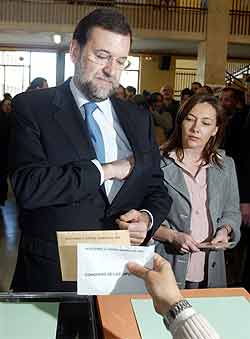 20070319105127-politicos2.jpg