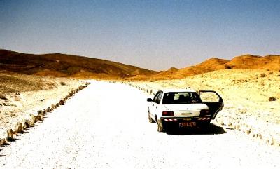 20081027021758-car.jpg