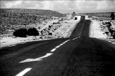 20090616000656-estrada-deserto.jpg